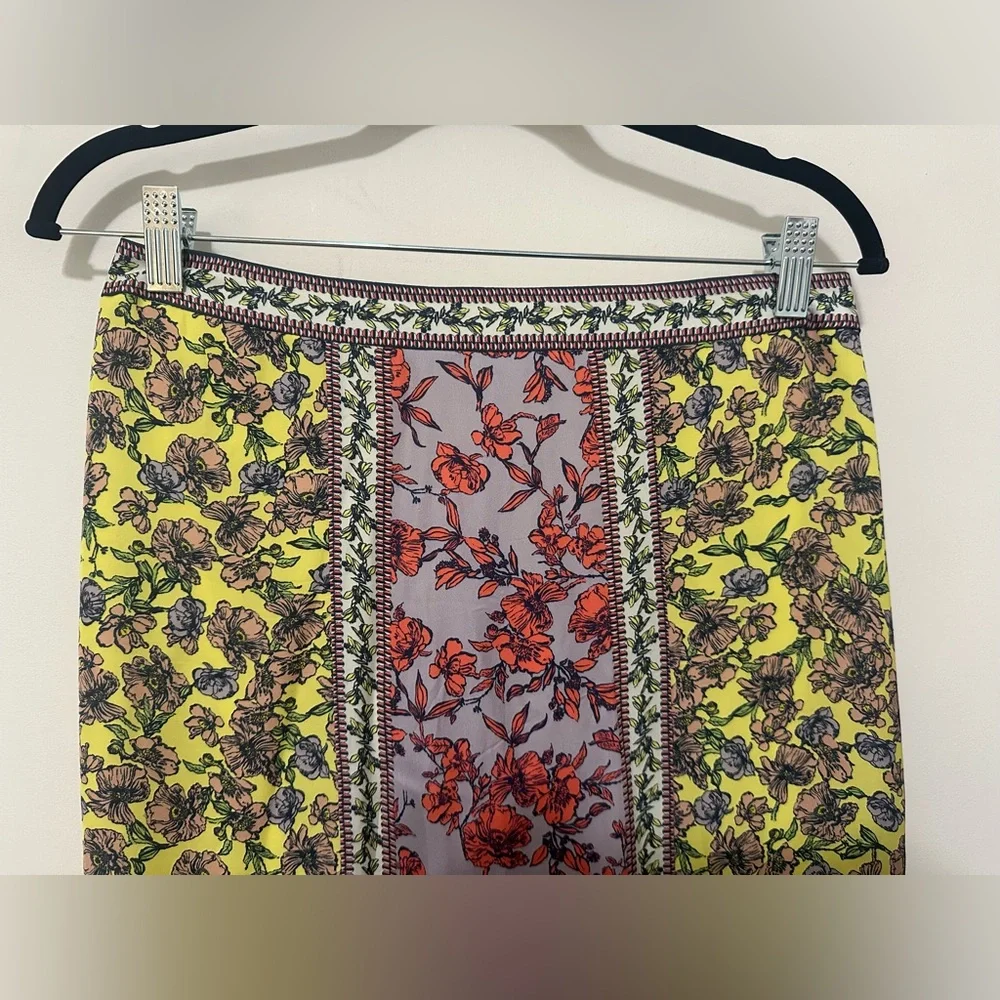 Alice + Olivia Athena midi floral swingy viscose skirt w/ slits -8 (fits like 6) - Picture 5 of 16